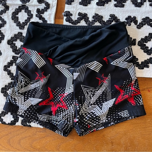 Varsity Black Red Star Patterned Activewear Cheer Dance Shorts kids girls M - Picture 1 of 4